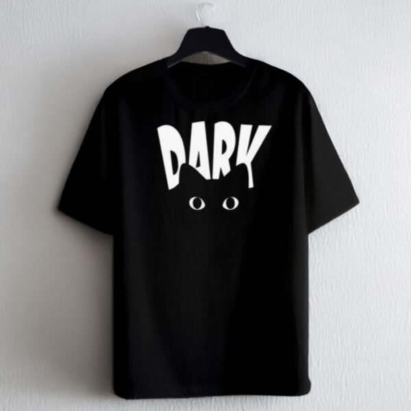 Camiseta "Dark Cat Eyes"